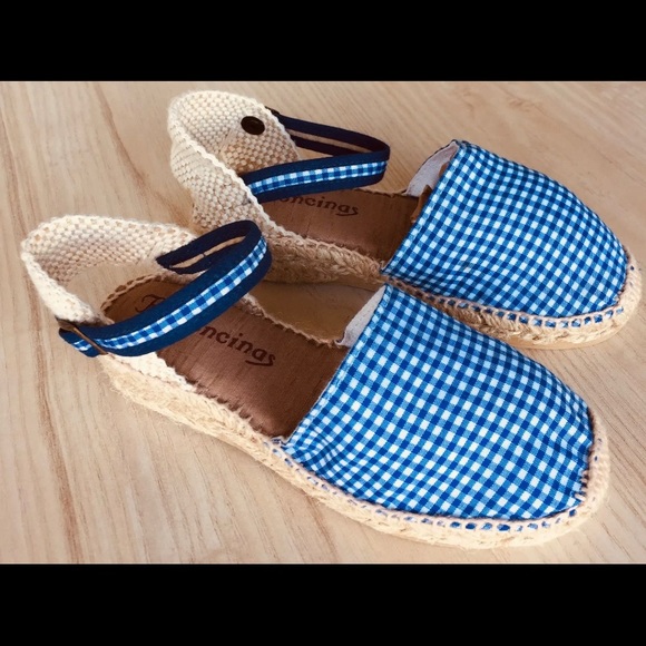 Girls espadrilles from Spain - Picture 2 of 12